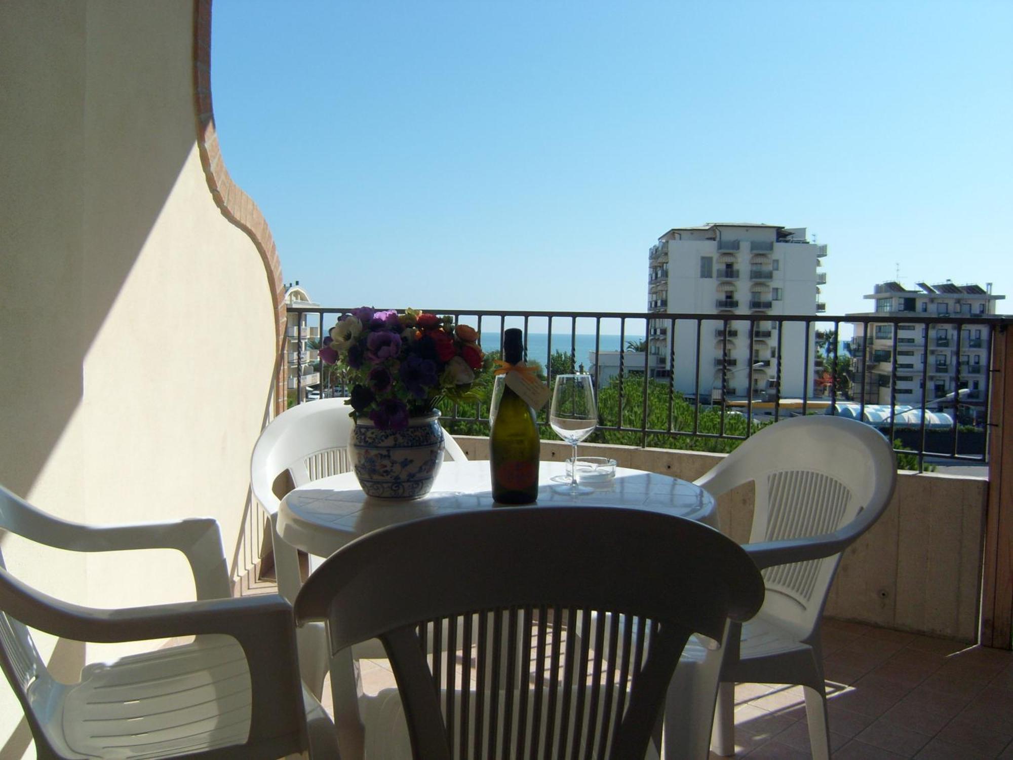 Residence Torre Del Mar アルバ・アドリアティカ 部屋 写真